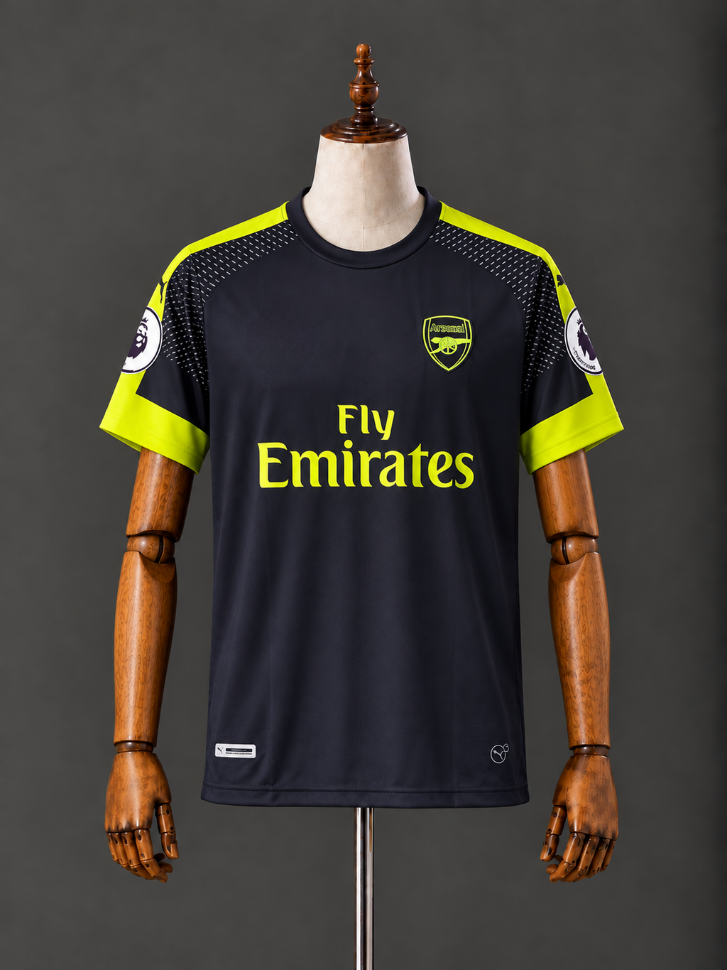 MESUT ÖZIL ARSENAL 2016 - 17 THIRD KIT PREMIUM EMBROIDERY