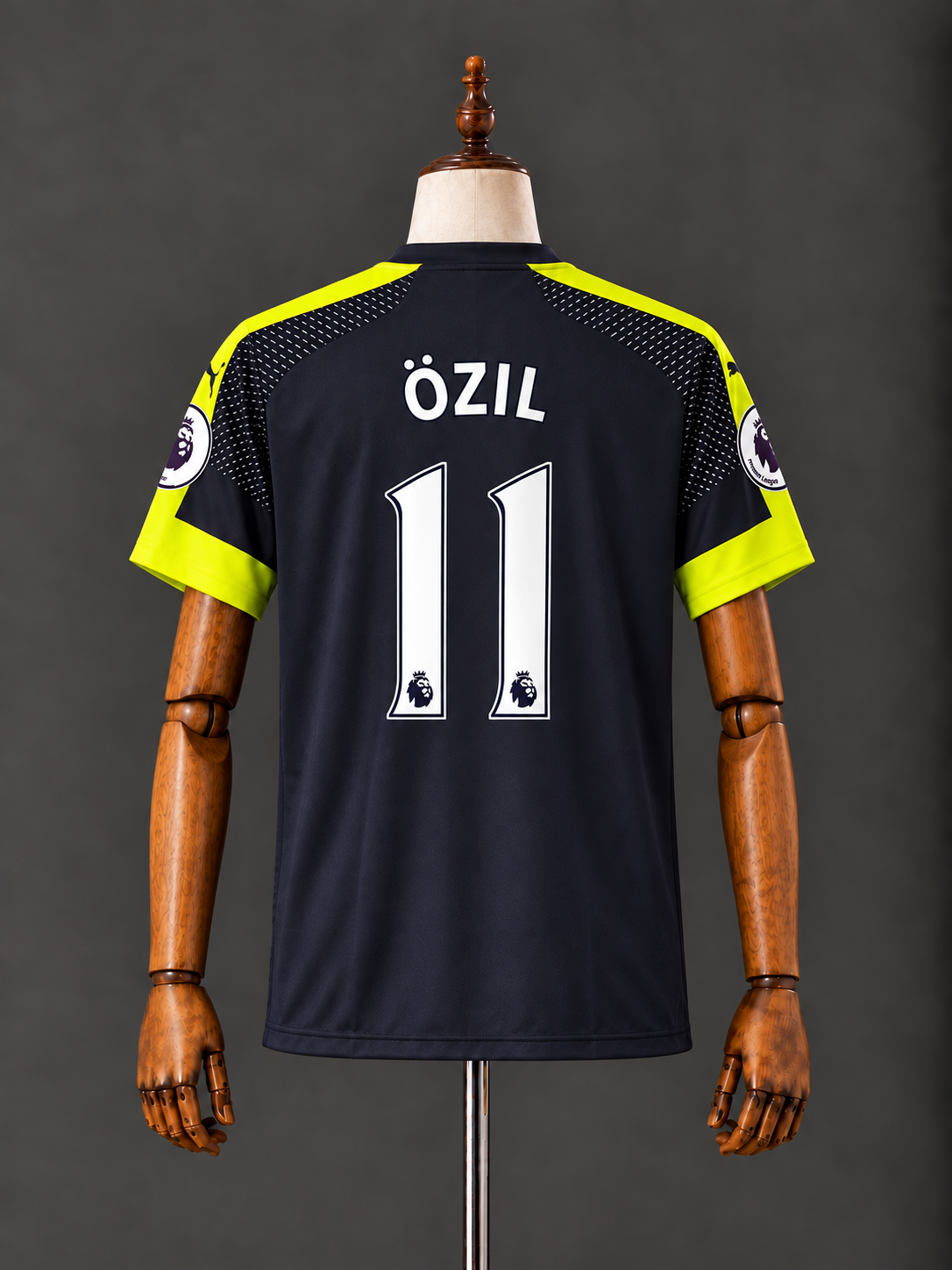 MESUT ÖZIL ARSENAL 2016 - 17 THIRD KIT PREMIUM EMBROIDERY